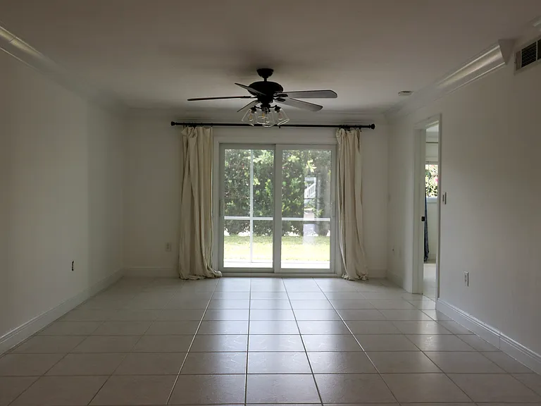 Cypress Way E — Photo 7
