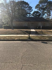1921 Lebaron Dr W, Mobile, AL, 36618
