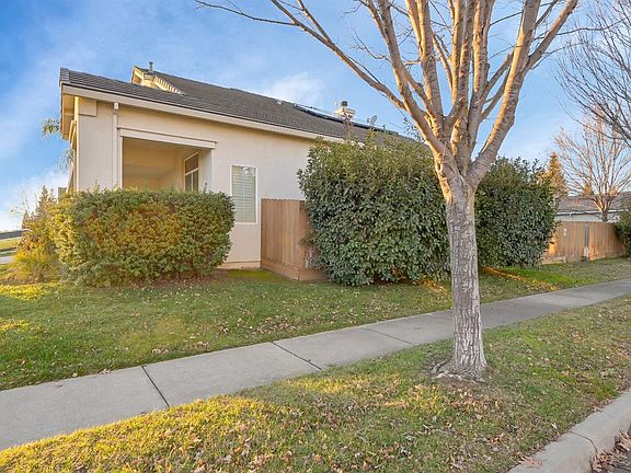 4th image of 2579 Eureka Dr