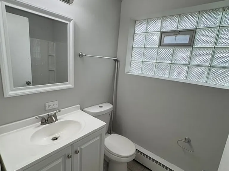 2631 West 123rd Street — Photo 4