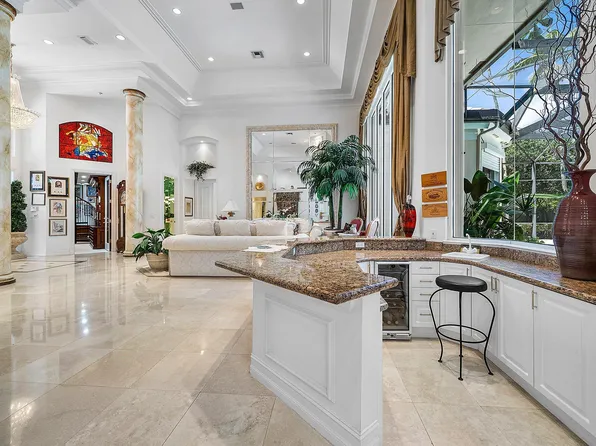 56 St George Place, Palm Beach Gardens, FL 33418
