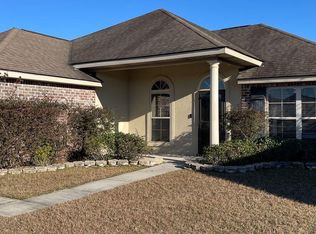 3004 Sydney St, Ocean Springs, MS 39564