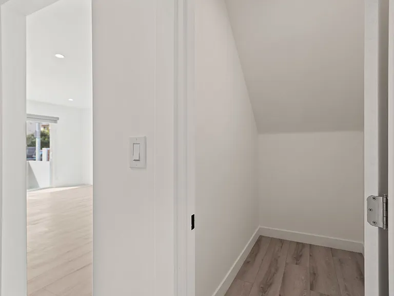 2034 S Garth Ave — Photo 30