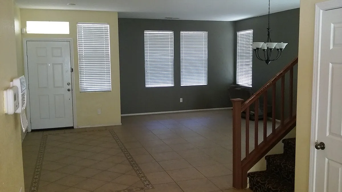 Building Photo - 13384 Ava Loma Way