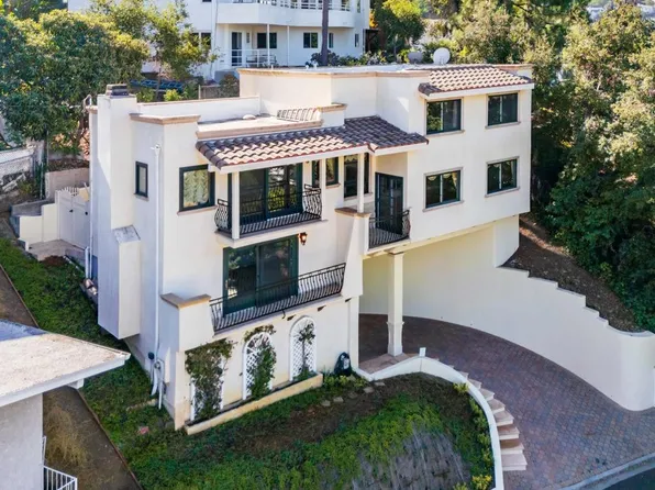 1118 Oberlin Dr, Glendale, CA 91205