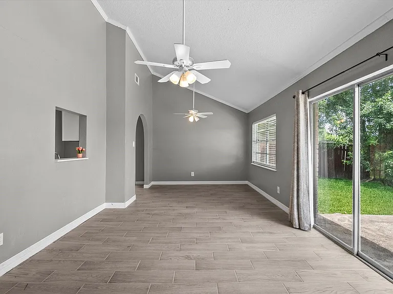 11731 Flushing Meadows Dr — Photo 10