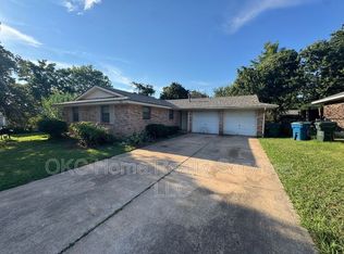 9313 NE Stardust Ln, Midwest City, OK 73130