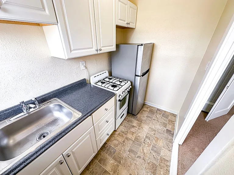 Casa Del Rey Apartments — Photo 30