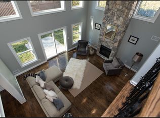 373 Harrison St, Paramus, NJ 07652