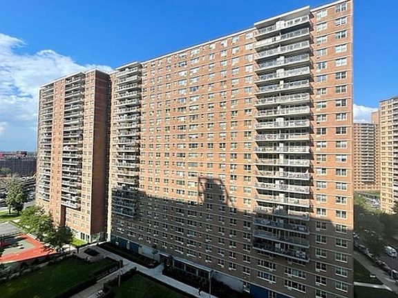 3rd image of 2940 W 5th St APT 12D