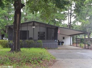 1726 Spanish Cove Dr S, Lillian, AL 36549