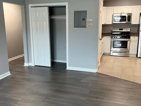 2nd image of 215 Pearl St APT 7