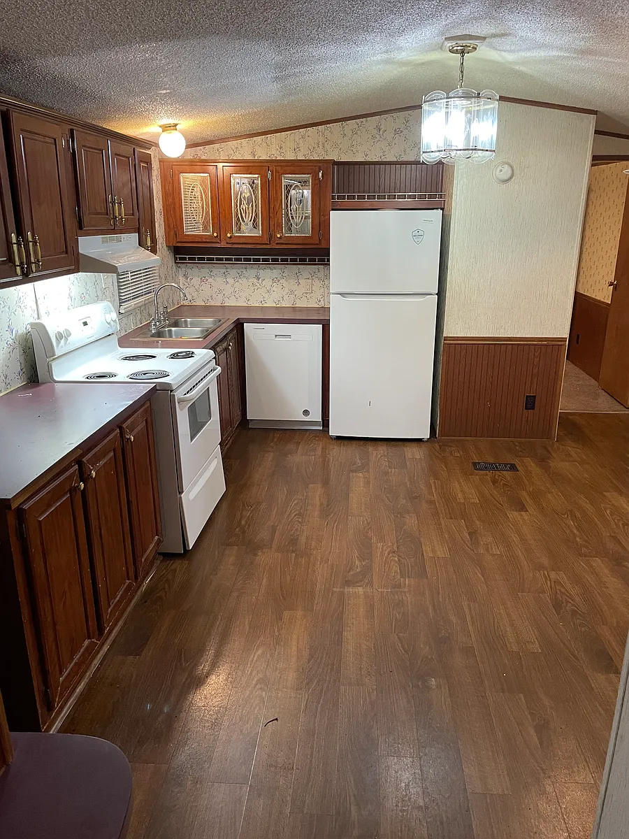 Building Photo - 208 Dowling Cir