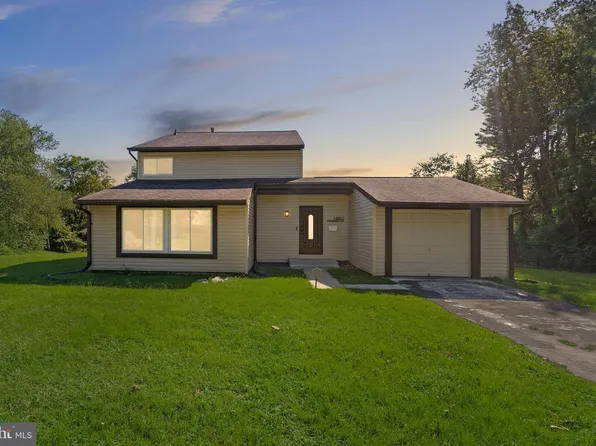 15811 Perkins Ln, Bowie, MD 20716