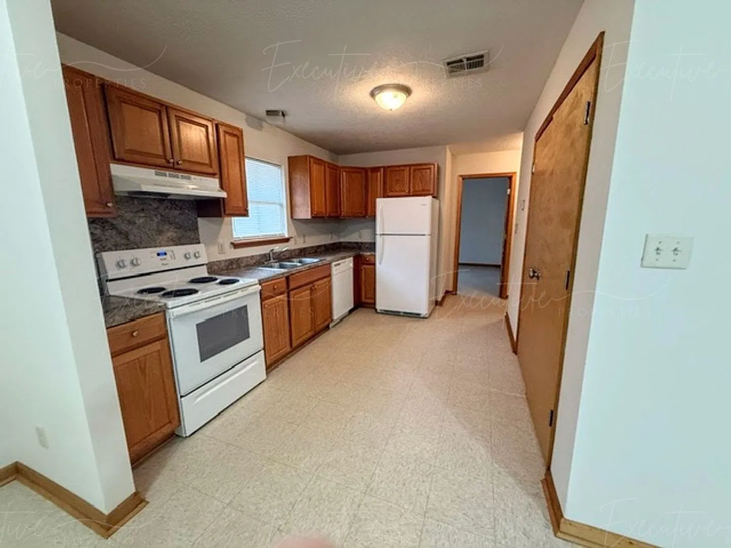 2220 N. Malcolm Street — Photo 4