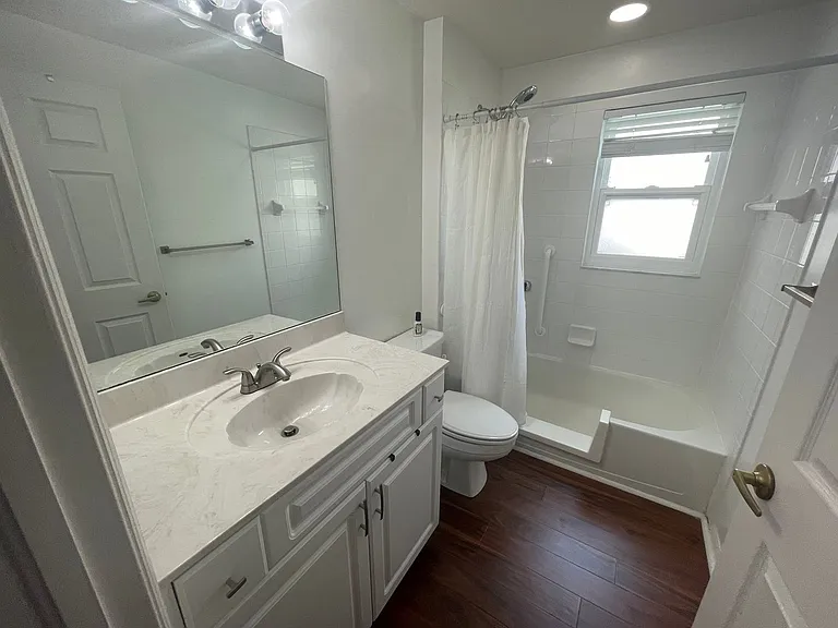5708 Greenwood Cir #48 — Photo 19