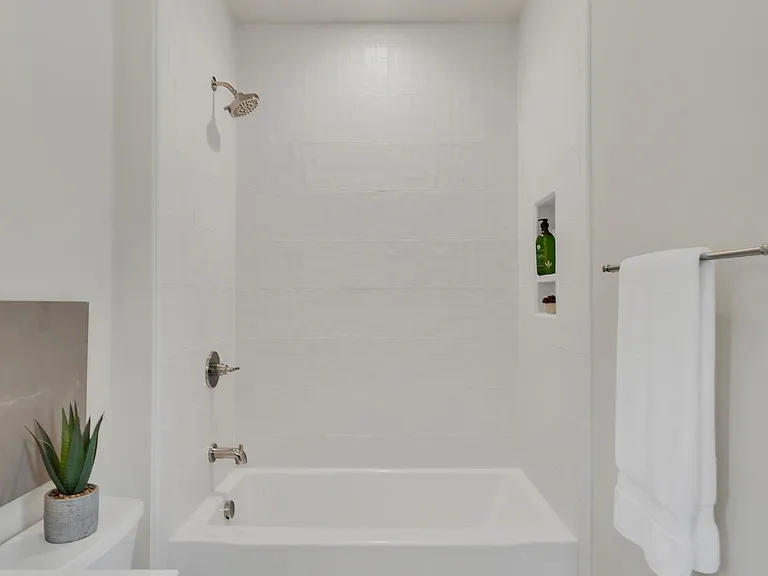 4411 Westlawn Dr — Photo 36