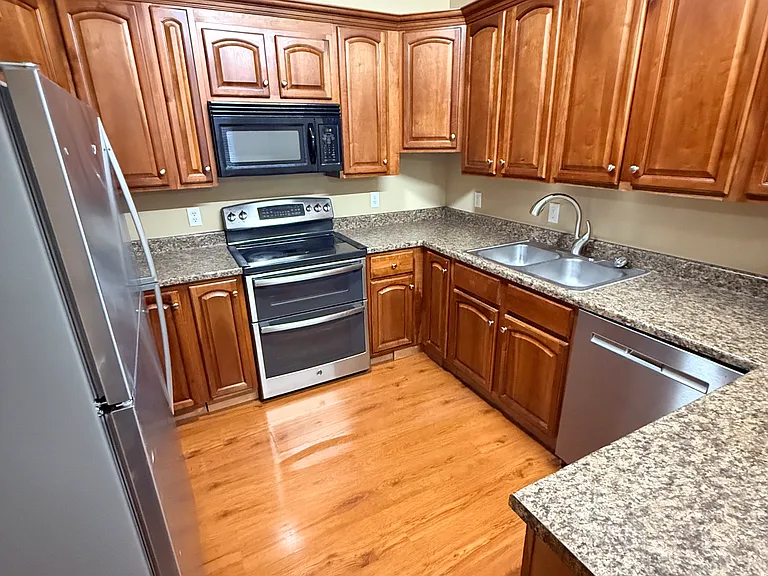 1492 N 565 W #101 — Photo 2