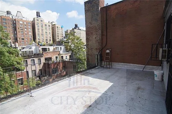 Rented by City Stop Realty | media 28