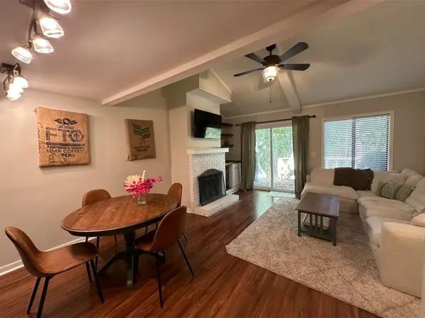 230 Saint Luke Ct, Wilmington, NC 28409