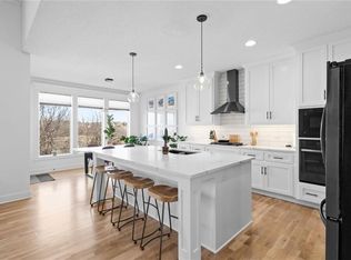 13106 W 54th St, Shawnee, KS 66216