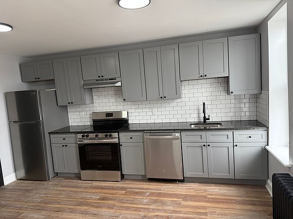 3rd image of 1912 S 17th St APT 302
