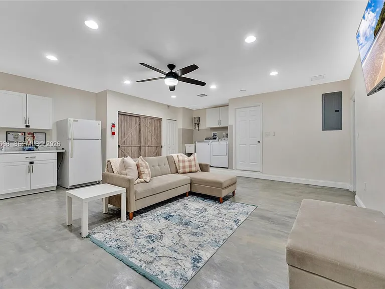 9501 Palmetto Club Ln E — Photo 26