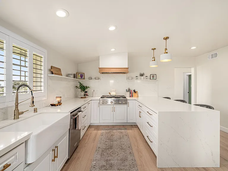16229 Janine Dr — Photo 19