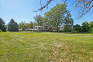 Sterns Rd-S0110-001.jpg