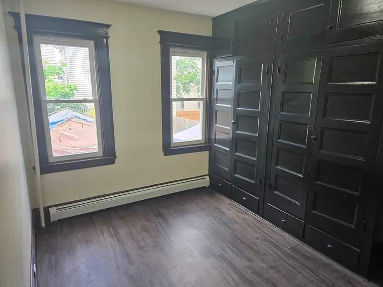 30 Irving St #1 — Photo 6