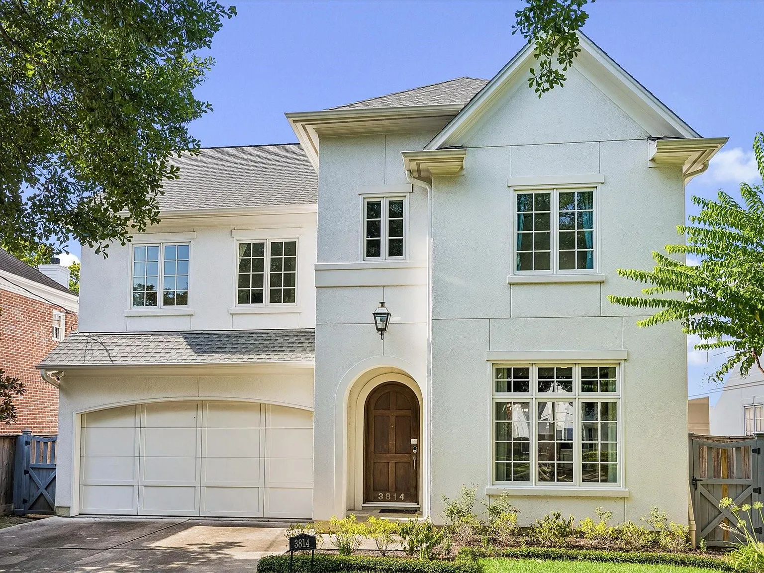 4 bed, 4.5 bath, 4289 sqft, $11,000 — Photo 3