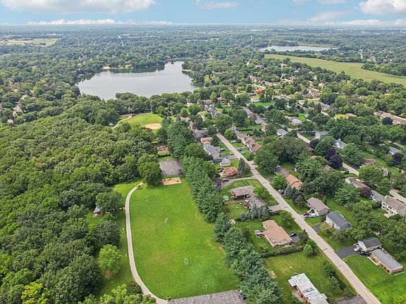 3rd image of 5506 Oakwood Dr