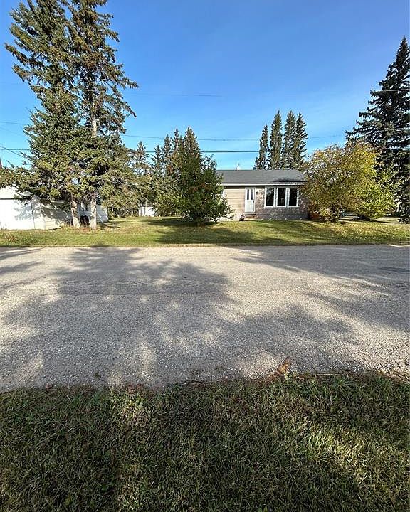 1st image of 401 2nd AVENUE N