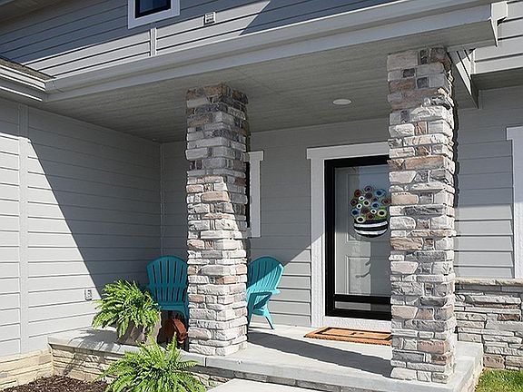3rd image of 5016 Heartland Dr