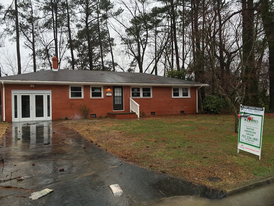1st image of 17 Rosewood Ln