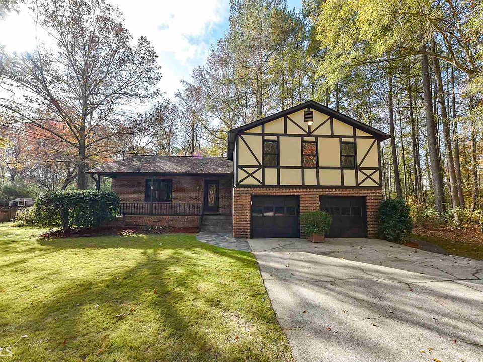 1st image of 736 Somerset Dr