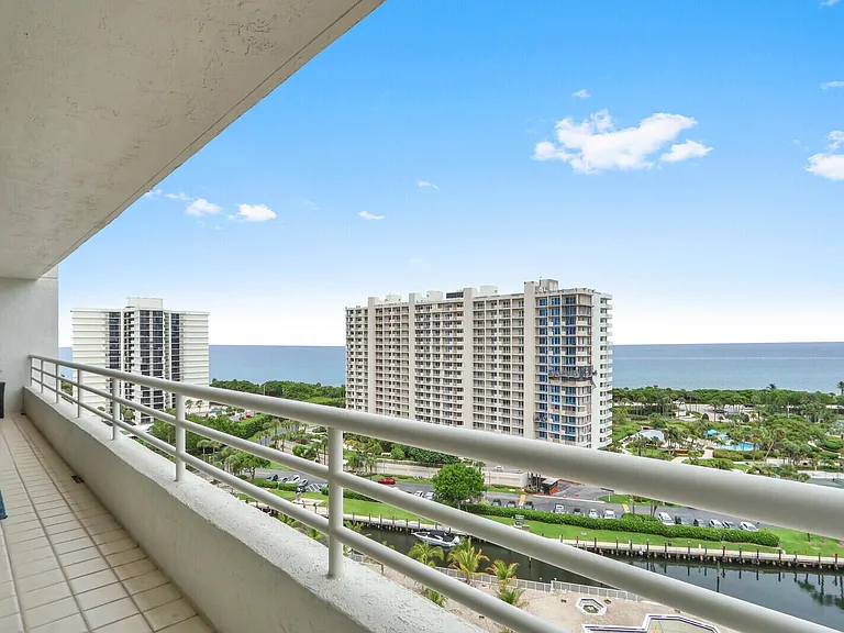 4201 N Ocean Blvd #C1405 — Photo 39