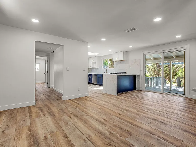 1162 Pebble Springs Ln — Photo 7