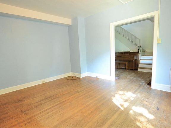 living room to entry way