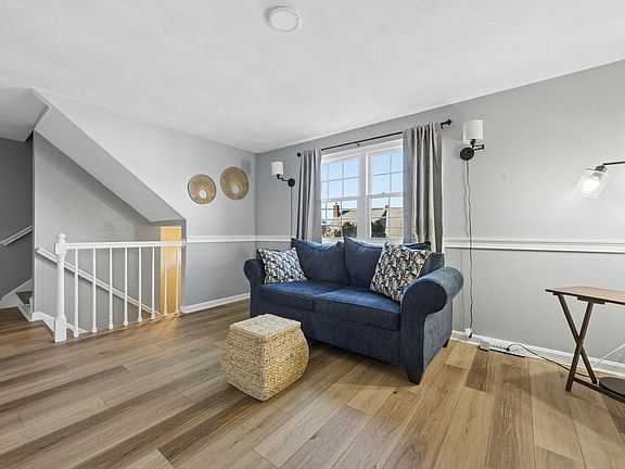 2nd image of 66 Byron Ave Unit 66