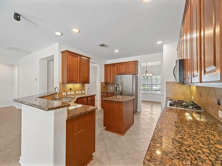 25210 Doves Gate Ct — Photo 10