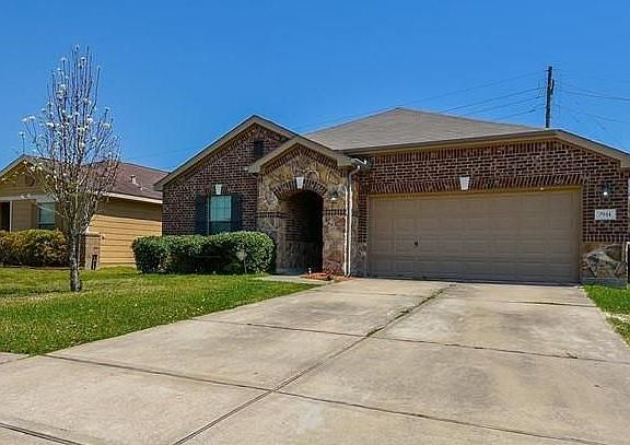 2nd image of 7914 Tilbury Woods Ln