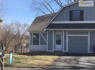 1308 N Mart Way Dr, Olathe, KS 66061