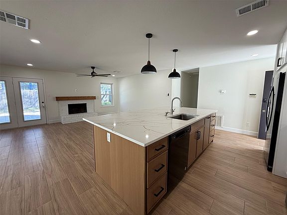 5th image of 1 Redberry Ct
