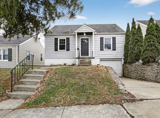 1877 Ashbrook Dr, Cincinnati, OH 45238