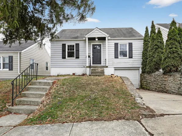 1877 Ashbrook Dr, Cincinnati, OH 45238