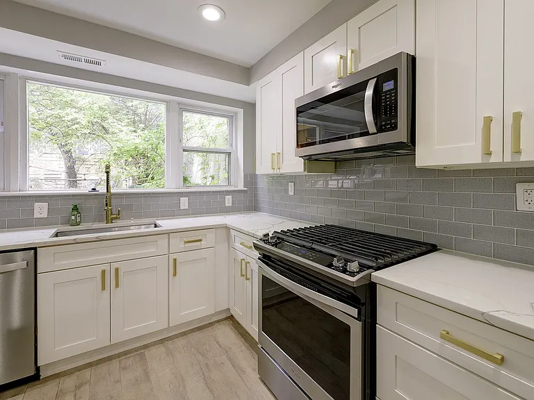 1932 3rd St NE #102 — Photo 20