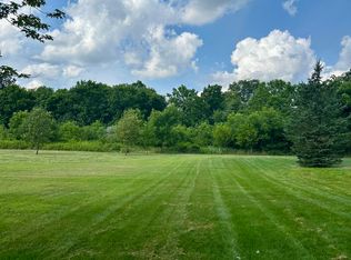 100 Stone Gate Dr, Battle Creek, MI 49015