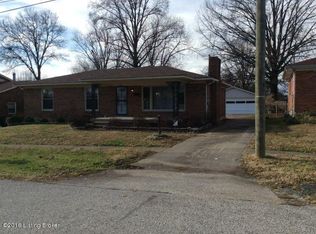 3328 Fernheather Dr, Shively, KY 40216