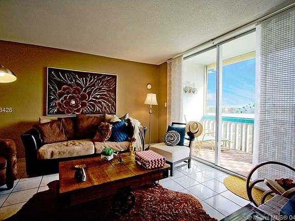 3rd image of 1401 NE Miami Gardens Dr APT 383